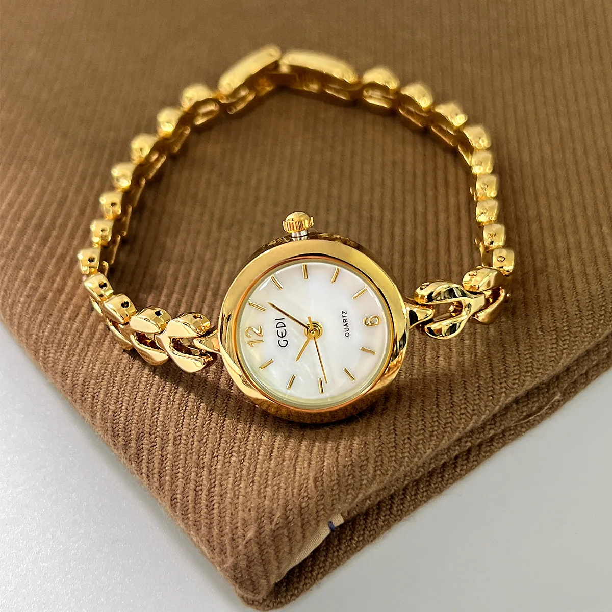 GEDI Brand Ladies' Watch Fashion Simple And Compact Bracelet Quartz Watch Exquisite High-end Women's Wristwatch