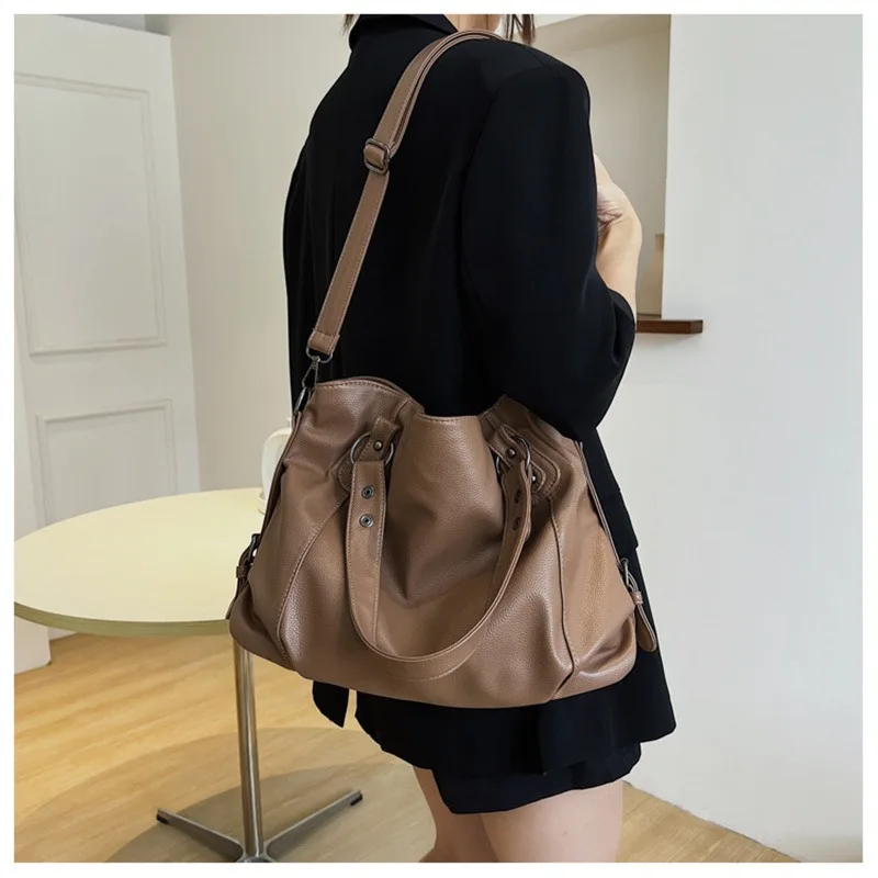 Bolsos de hombro negros de gran capacidad para mujer, bolso de compras grande, bolso cruzado de cuero suave de Color sólido, bolso de mano de viaje para mujer