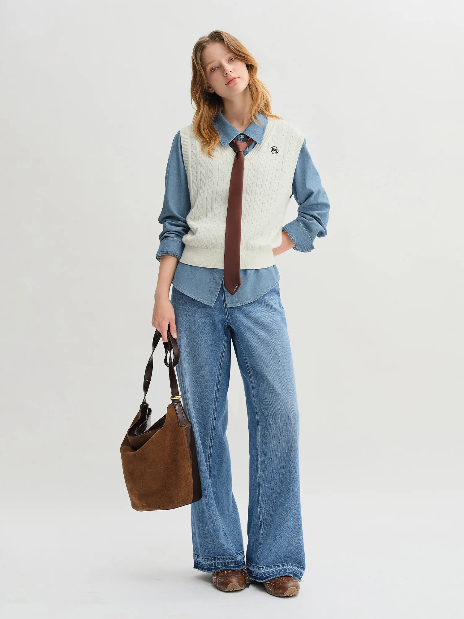 ​ DUSHU 2025 Colete feminino de malha de cabo – branco com decote em V sem mangas em camadas peça de escritório casual versátil pulôver com ajuste relaxado ​