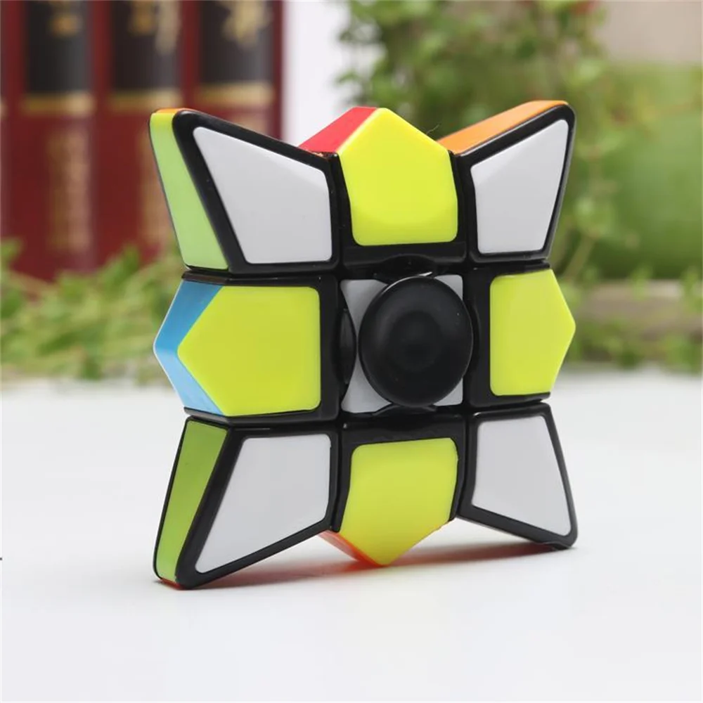 Antistress agitarsi adulti giocattoli antistress Cubo magico Punta delle dita Giroscopio Puzzle rotante Cubo Gioco Sollievo dallo stress Cubo di Rubik