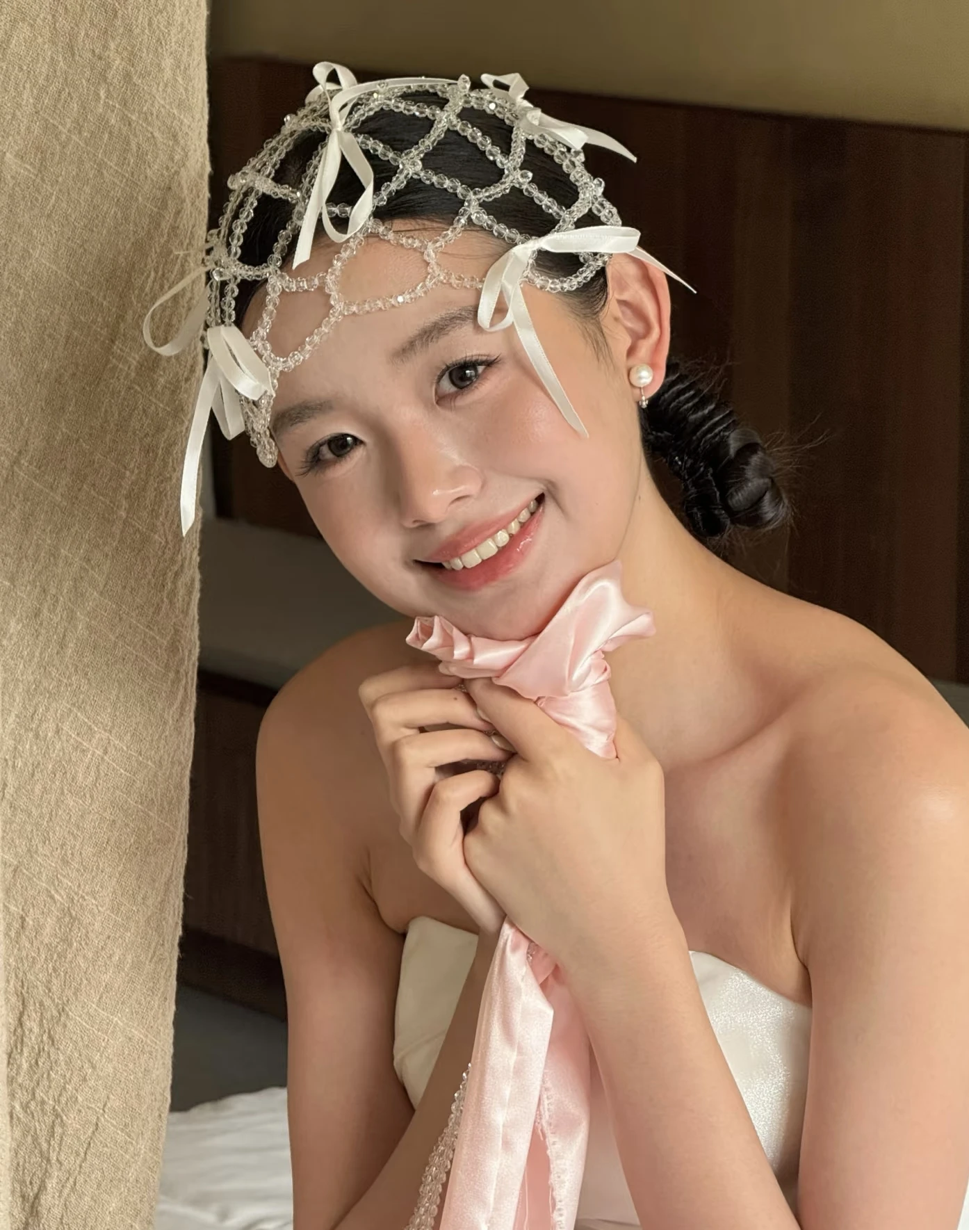 

Handmade Bow Crystal Beaded Grid Hair Accessories Bridal Headgear