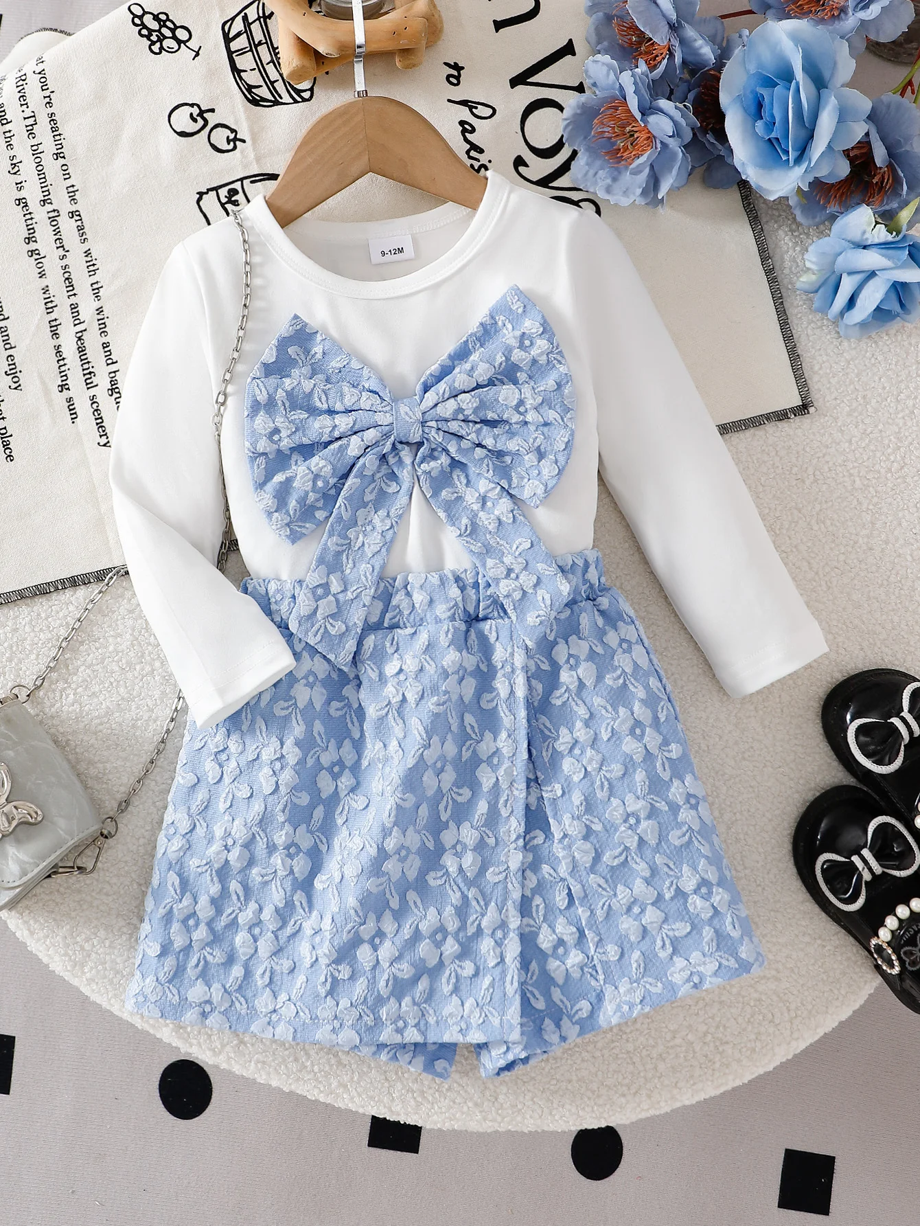 Gentle style floral long sleeved two-piece set for infants and young children, contrasting large bow solid color base shirt with