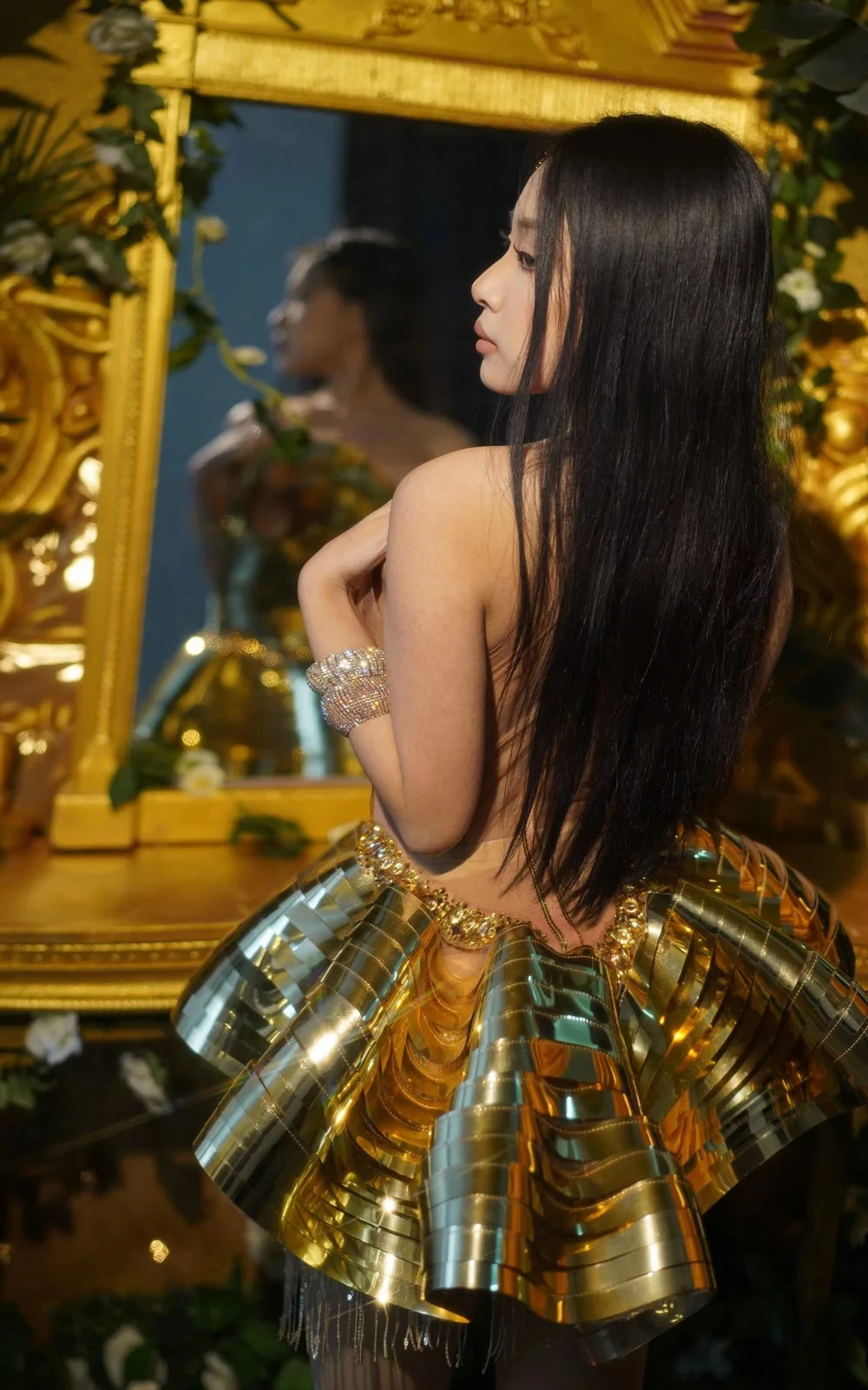 

Singer dance sexy shiny rhinestone fringed gold skirt performance stage costume female cross-border beetle