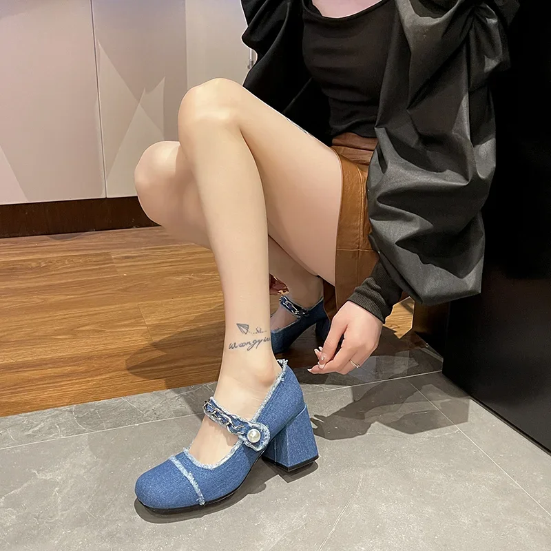 Round Toe High Heel Sandals Women Denim Cloth Pearl Metal Chain Decor Single Shoes Slingback Pumps Spring Retro Party blue Shoes