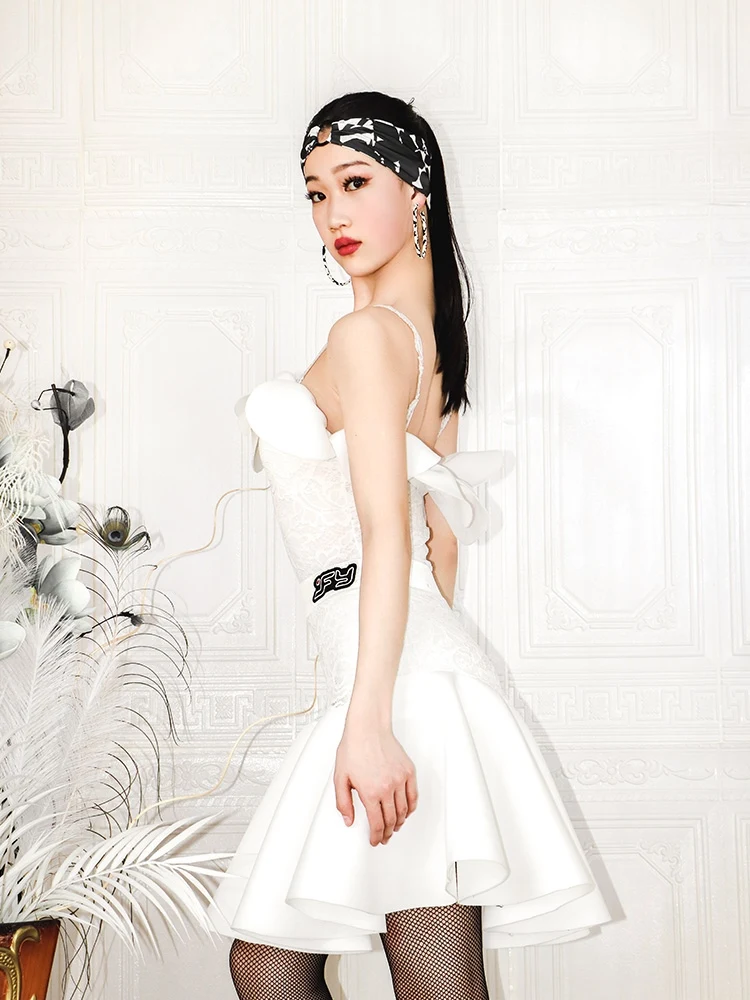 Robe de concours de danse latine blanche pour adultes, ensemble jupe body à épaules dénudées, Costume de spectacle de danse Rumba Samba Tango VDB6499