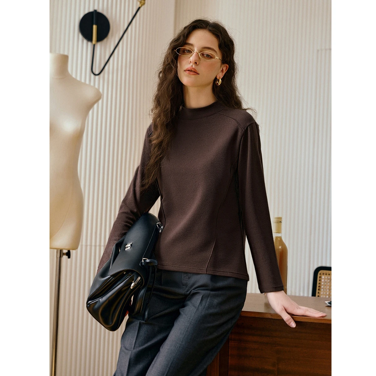 OLrain 우아한 따뜻한 티셔츠 2025 가을 신상 단색 심플 터틀넥 슬림 핏 긴팔 다용도 여성 상의 O57DT002629