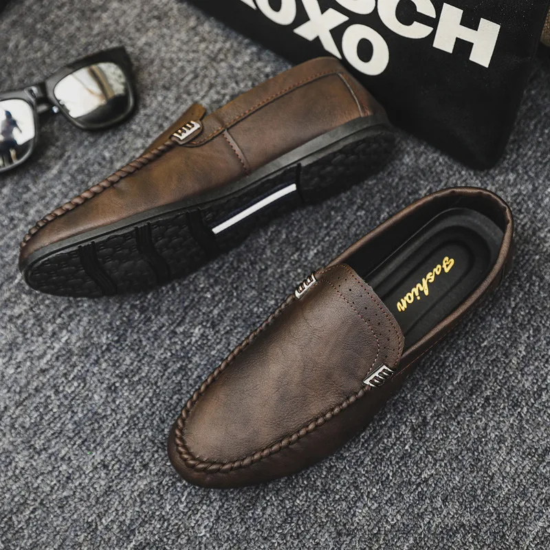 Fashion New Men\'s Driving Shoes Leather Upscale Men Loafers Slip-on Mocassin Homme Loafer Casual Comfortable Men\'s Shoes