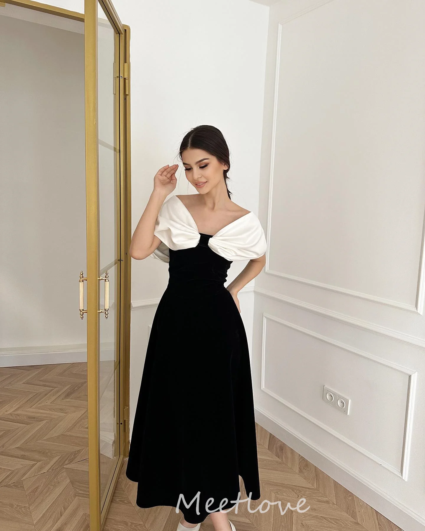 

Meetlove Bow Prom Dresses A-Line Off Shoulder Eveening Dress 2024 Pleated Floor-Length Formal Occasion Homecoming Dresses