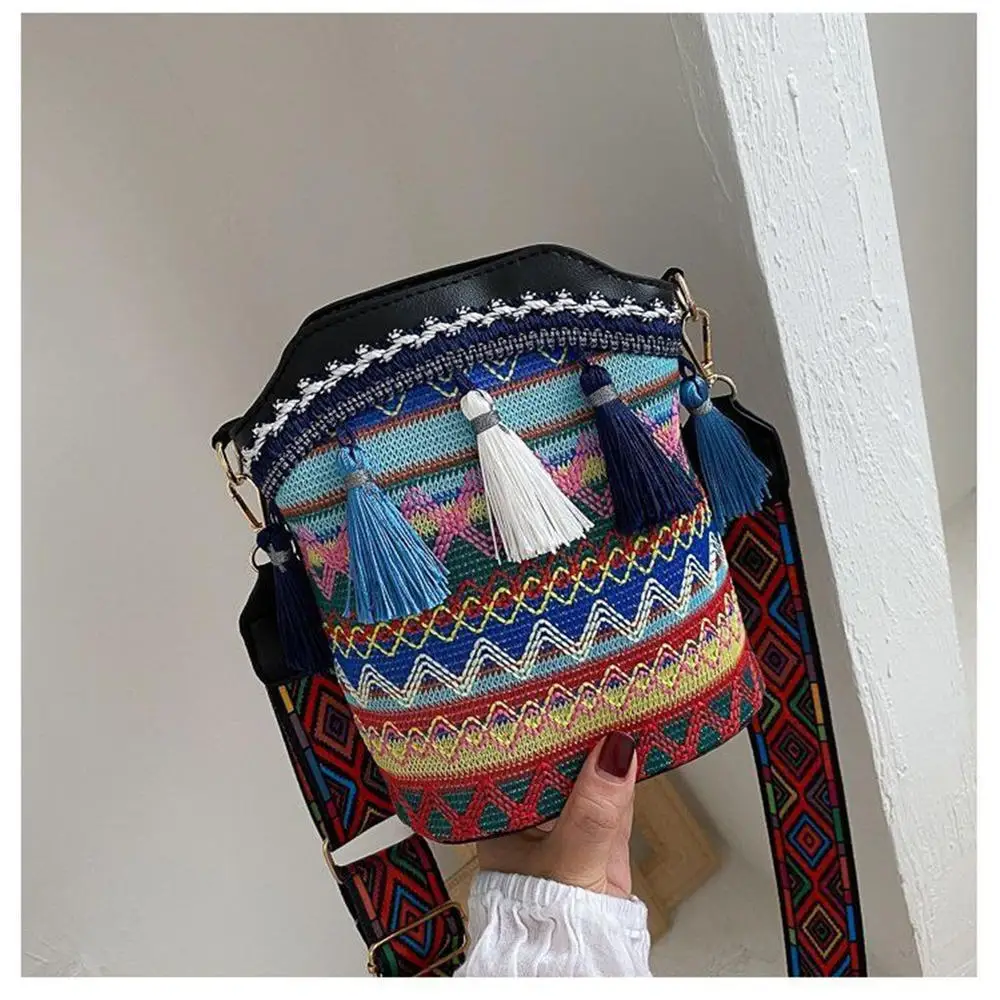 Vintage National Women Messenger Bag Tassel Ethnic Handwoven Crossbody Bag Hippie Sling Shoulder Bags For Ladies Small Handbag