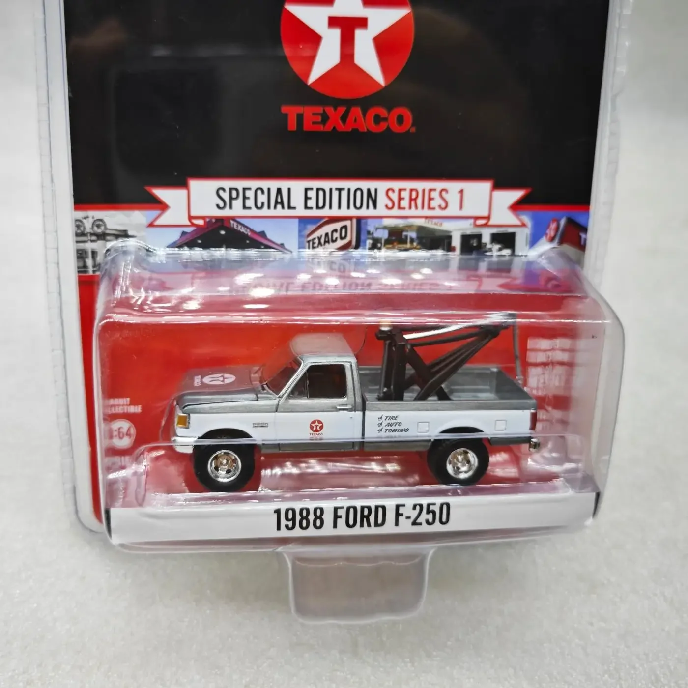 

GreenLight 1:64 1988Ford F-250 Car Model Collection Gift Car Model Ornament