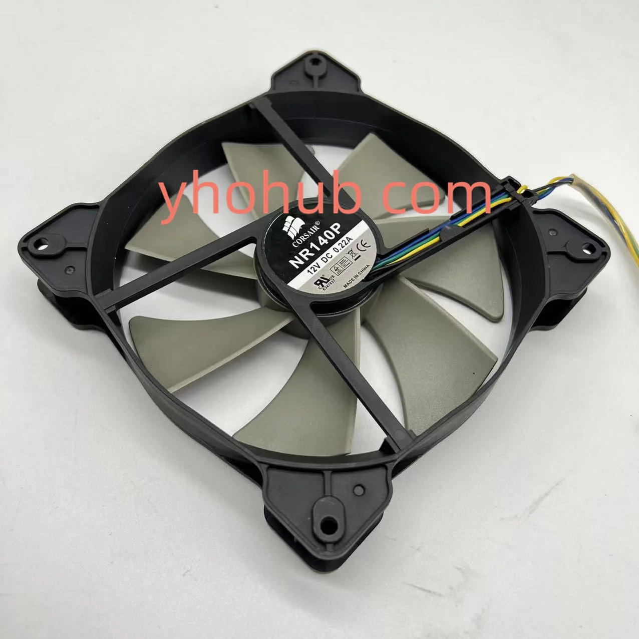 CORSAIR NR140P DC 12V 0.22A 140x140x25mm 4-Wire Server Cooling Fan