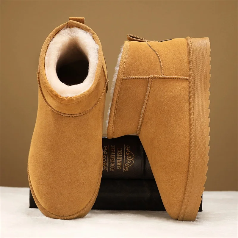 Botas de nieve de felpa de invierno para hombre, zapatos clásicos amarillos de algodón para hombre, botas cálidas sin cordones cómodas, botines para mujer, botas de nieve