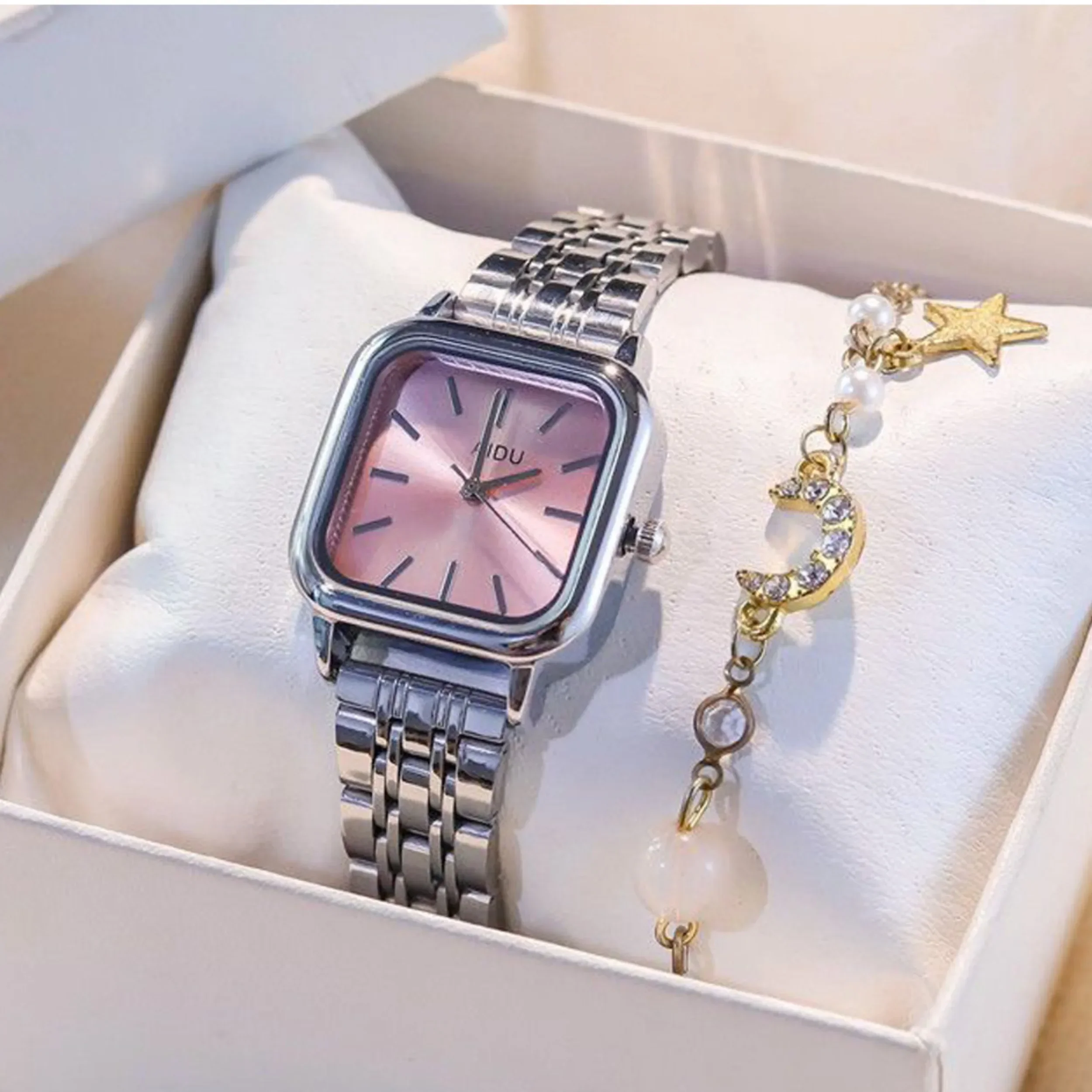 นาฬิกาผู้หญิงหรูหราแบรนด์ชั้นนำแฟชั่นสายเหล็กนาฬิกาข้อมือควอตซ์ของผู้หญิงนาฬิกาของขวัญที่สวยงาม