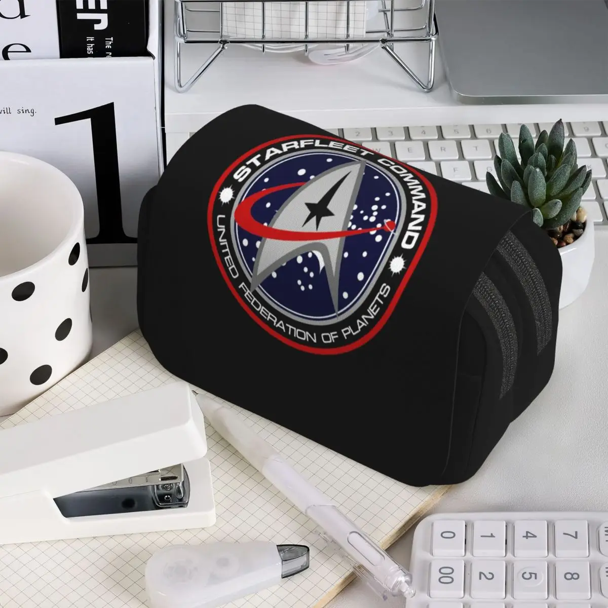 

Пенал для ручек и карандашей в стиле научно-фантастического сериала Star Trek, подарок для мальчиков и девочек, коробка для ручек, сумка для канцелярских принадлежностей, держатель для ручек