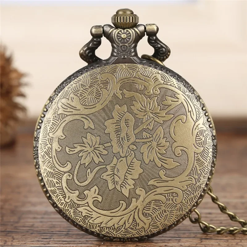 Bronze Engraved Spider Design Full Hunter Quartz Analog Pocket Watch for Men Women Arabic Number Clock Sweater Chain Gift