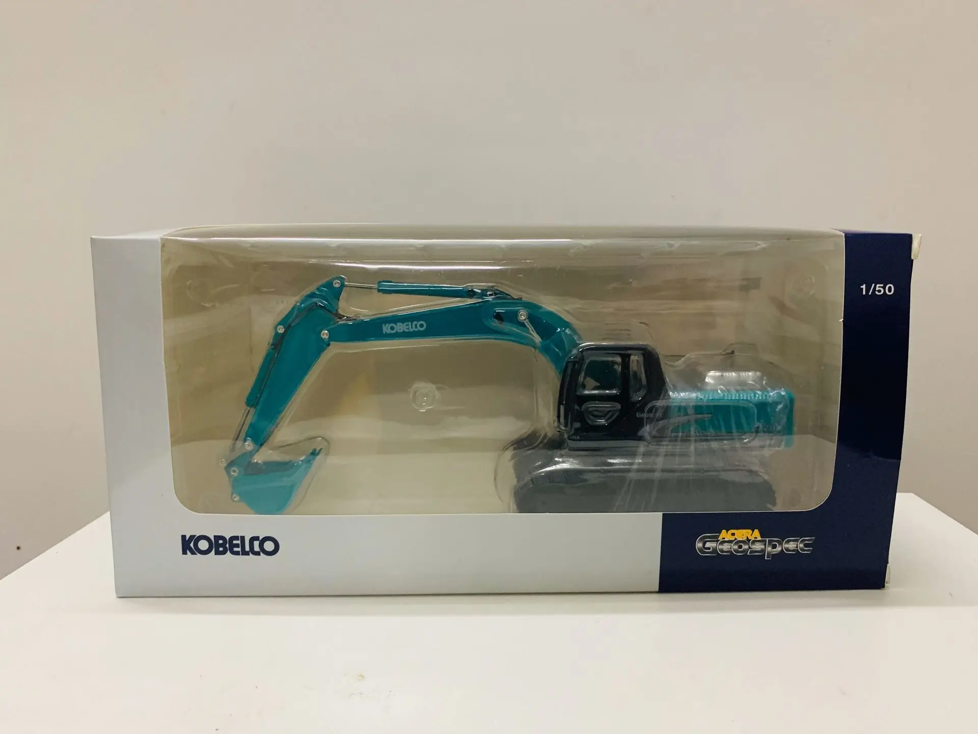 Kobelco Acera Geospec SK200 Excavator 1/50 Scale DieCast Construction Machinery Model