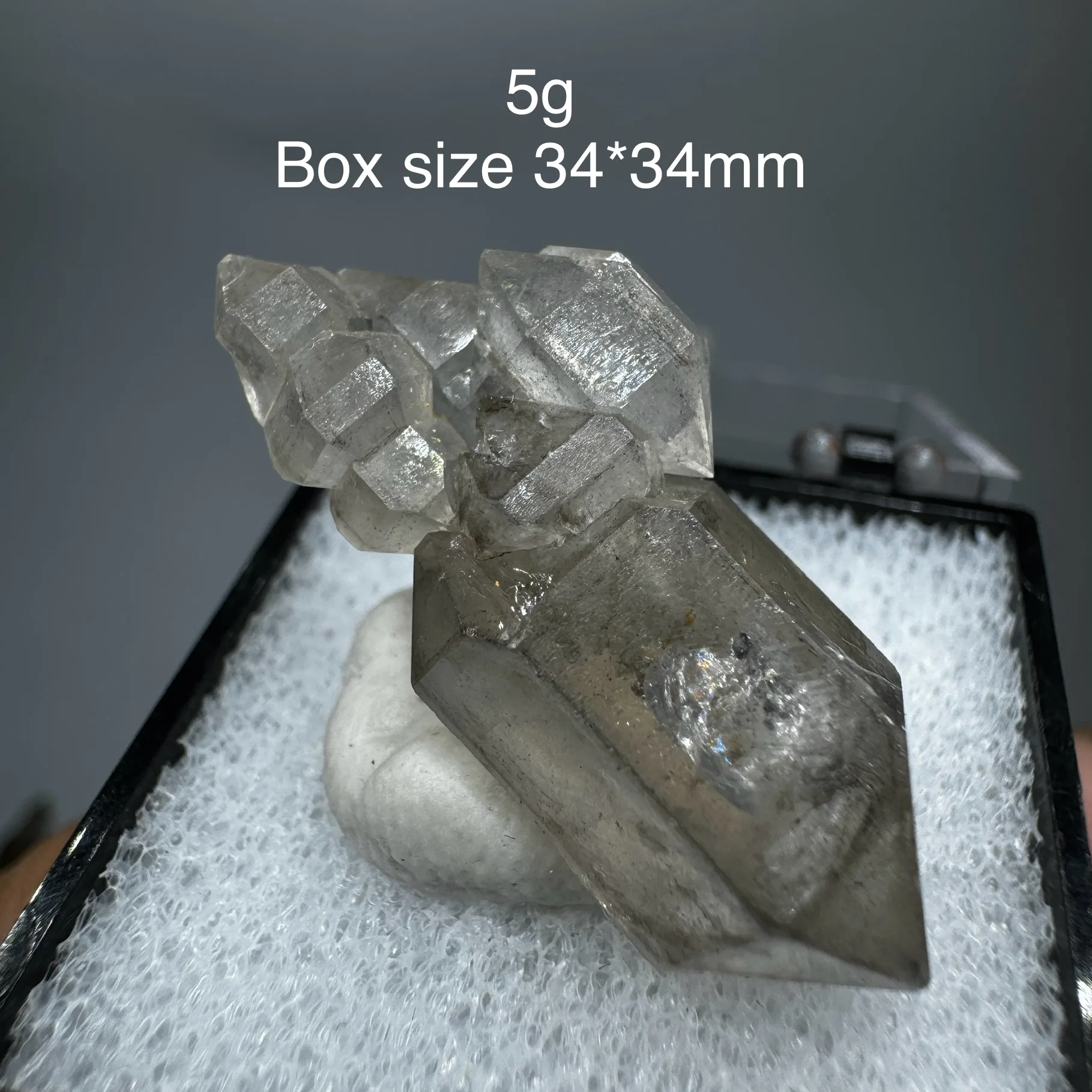 Natural Herkimer Diamond Skeletal Oil Gall Double-Pointed Crystal Fluorescent Effect Mineral Specimen Home Decor