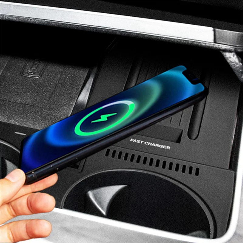 

1 PCS Car 15W USB Wireless Charger Phone Panel Replacement Parts For BMW X5 X6 X7 2019-22 Fast Wireless Charging Pad Holder-AS55