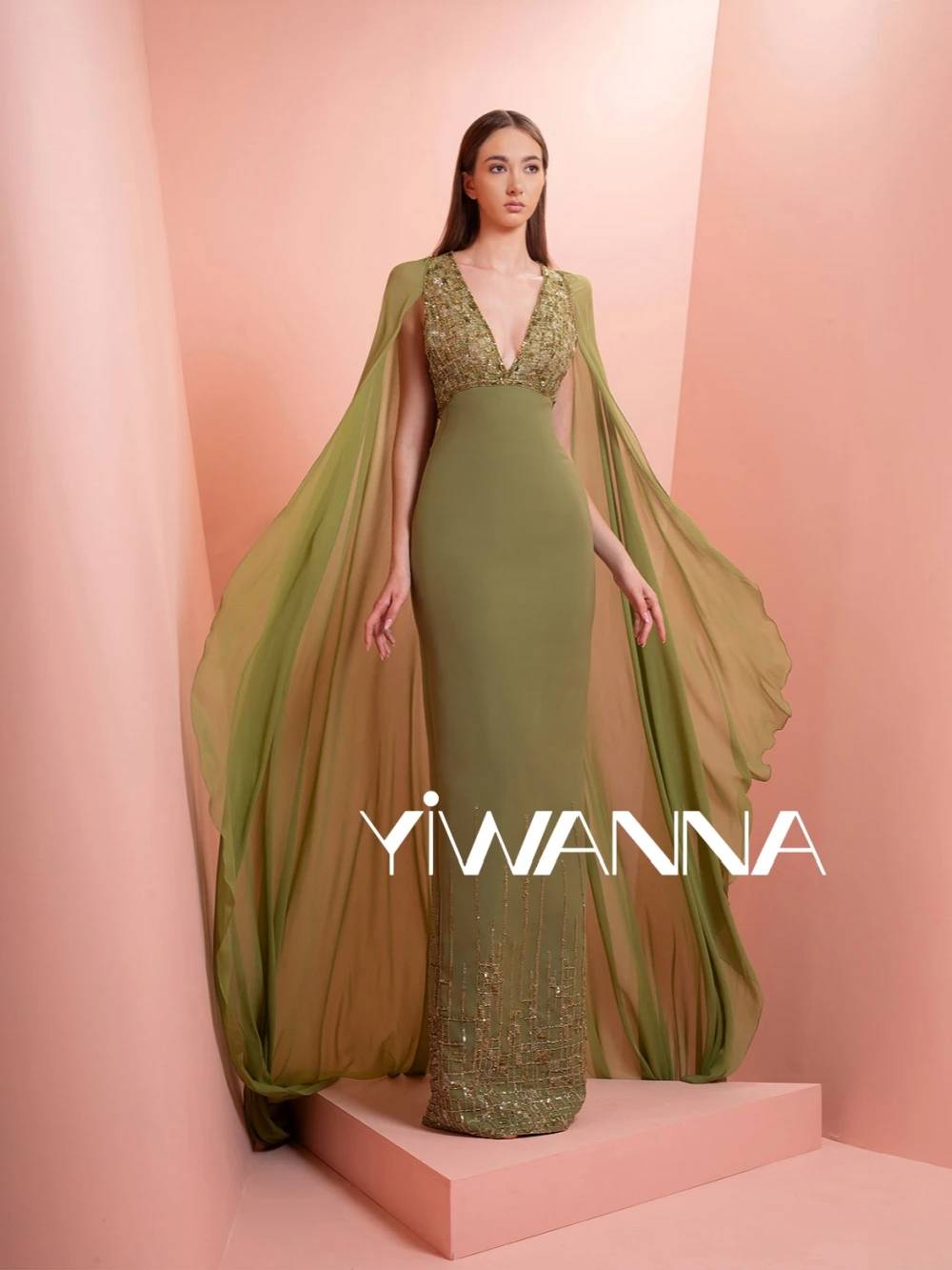 

Green Beaded V-neck Evening Dress With Cape Elegant Sheath Long Mother Of The Bride Dresses For Wedding Customzied Party Gown