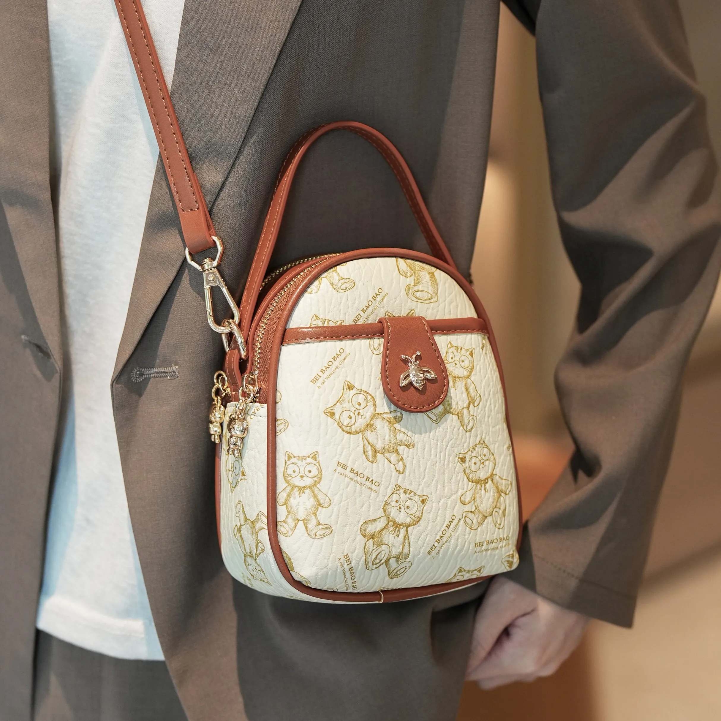 BeiBaoBao Fresh Sweet Handbag ΠΠ΅Π½ΡΠΊΠ°Ρ Π»Π΅Π³ΠΊΠ°Ρ ΡΡΠΌΠΊΠ° ΡΠ΅ΡΠ΅Π· ΠΏΠ»Π΅ΡΠΎ Π΄Π»Ρ ΠΌΠΎΠ±ΠΈΠ»ΡΠ½ΠΎΠ³ΠΎ ΡΠ΅Π»Π΅ΡΠΎΠ½Π° ΠΠΎΠ²ΡΠ΅Π΄Π½Π΅Π²Π½Π°Ρ ΡΡΠΌΠΊΠ° Π½Π° ΠΎΠ΄Π½ΠΎ ΠΏΠ»Π΅ΡΠΎ ΠΠ°Π»Π΅Π½ΡΠΊΠΈΠΉ ΠΊΠΎΡΠ΅Π»Π΅ΠΊ BeiBaoBao Fresh Sweet Handbag ΠΠ΅Π½ΡΠΊΠ°Ρ Π»Π΅Π³ΠΊΠ°Ρ ΡΡΠΌΠΊΠ° ΡΠ΅ΡΠ΅Π· ΠΏΠ»Π΅ΡΠΎ Π΄Π»Ρ ΠΌΠΎΠ±ΠΈΠ»ΡΠ½ΠΎΠ³ΠΎ ΡΠ΅Π»Π΅ΡΠΎΠ½Π° ΠΠΎΠ²ΡΠ΅Π΄Π½Π΅Π²Π½Π°Ρ ΡΡΠΌΠΊΠ° Π½Π° ΠΎΠ΄Π½ΠΎ ΠΏΠ»Π΅ΡΠΎ ΠΠ°Π»Π΅Π½ΡΠΊΠΈΠΉ ΠΊΠΎΡΠ΅Π»Π΅ΠΊ