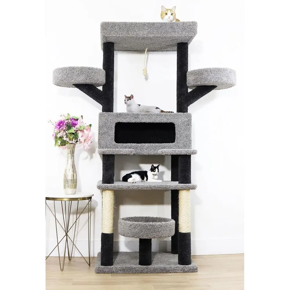 

Роскошная котячья крепость для величественных кошек