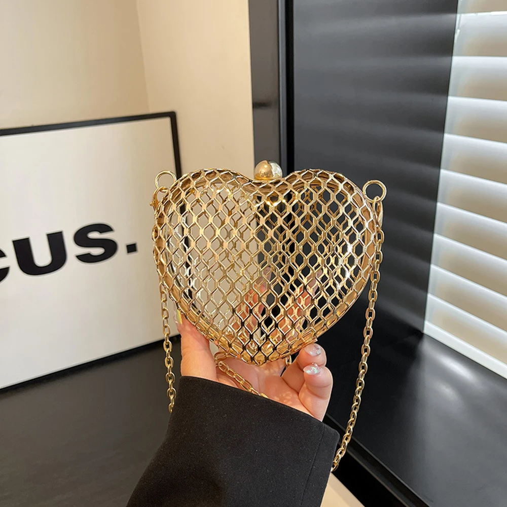 

Женская нишевая сумка в форме сердца в корейском стиле, новинка 2025, мини-стильные повседневные полые женские сумки через плечо с цепочкой на плечо