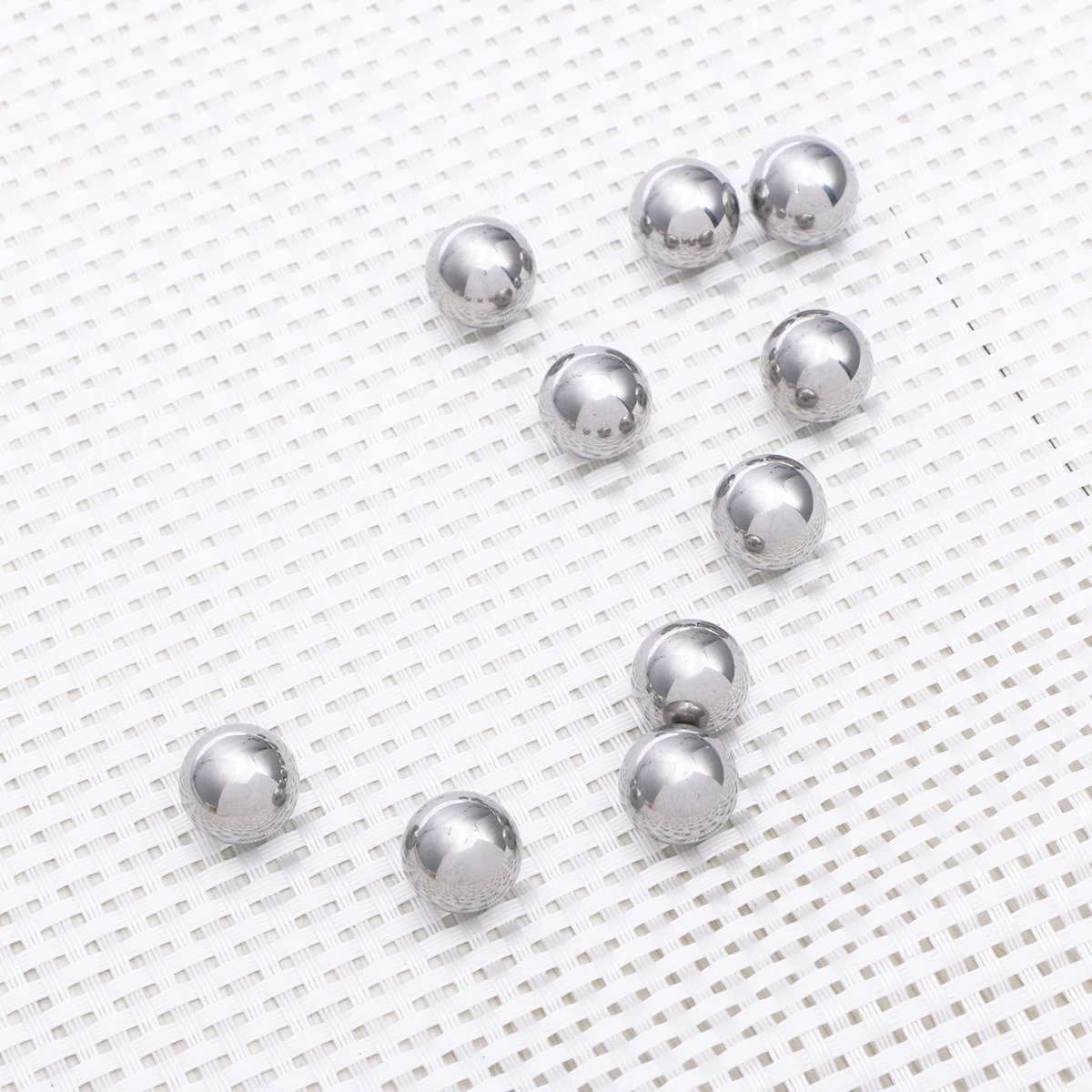 Sfere per cuscinetti da 10 pezzi Sfere in acciaio al carbonio Diametro 15 mm Sfera per cuscinetti Alta durezza Finitura a specchio Capacità di carico elevata
