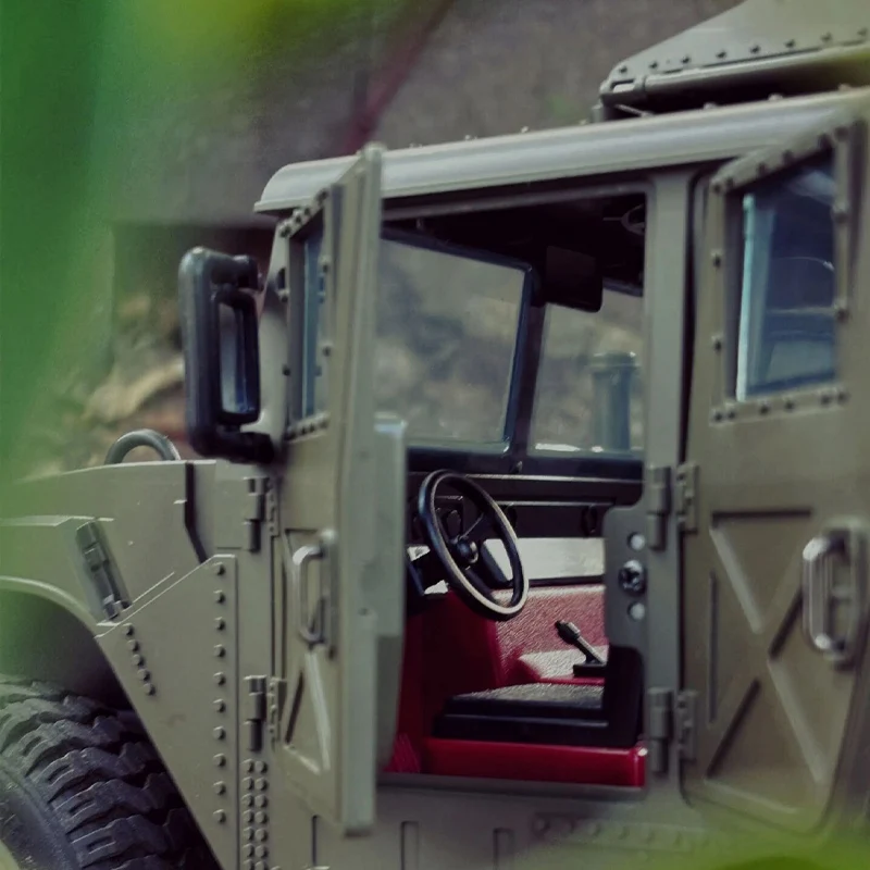 RC카 시뮬레이션 4륜구동 전지형 RC 오프로드 클라이밍카 2.4G 이동식 도어 군용 모델 자동차 장난감 선물용