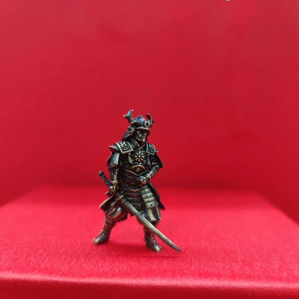 

Copper Ancient Warrior Figurine - Samurai Soldier Military Model Collectible for Desktop Diorama, Miniature Sculpture Home Decor