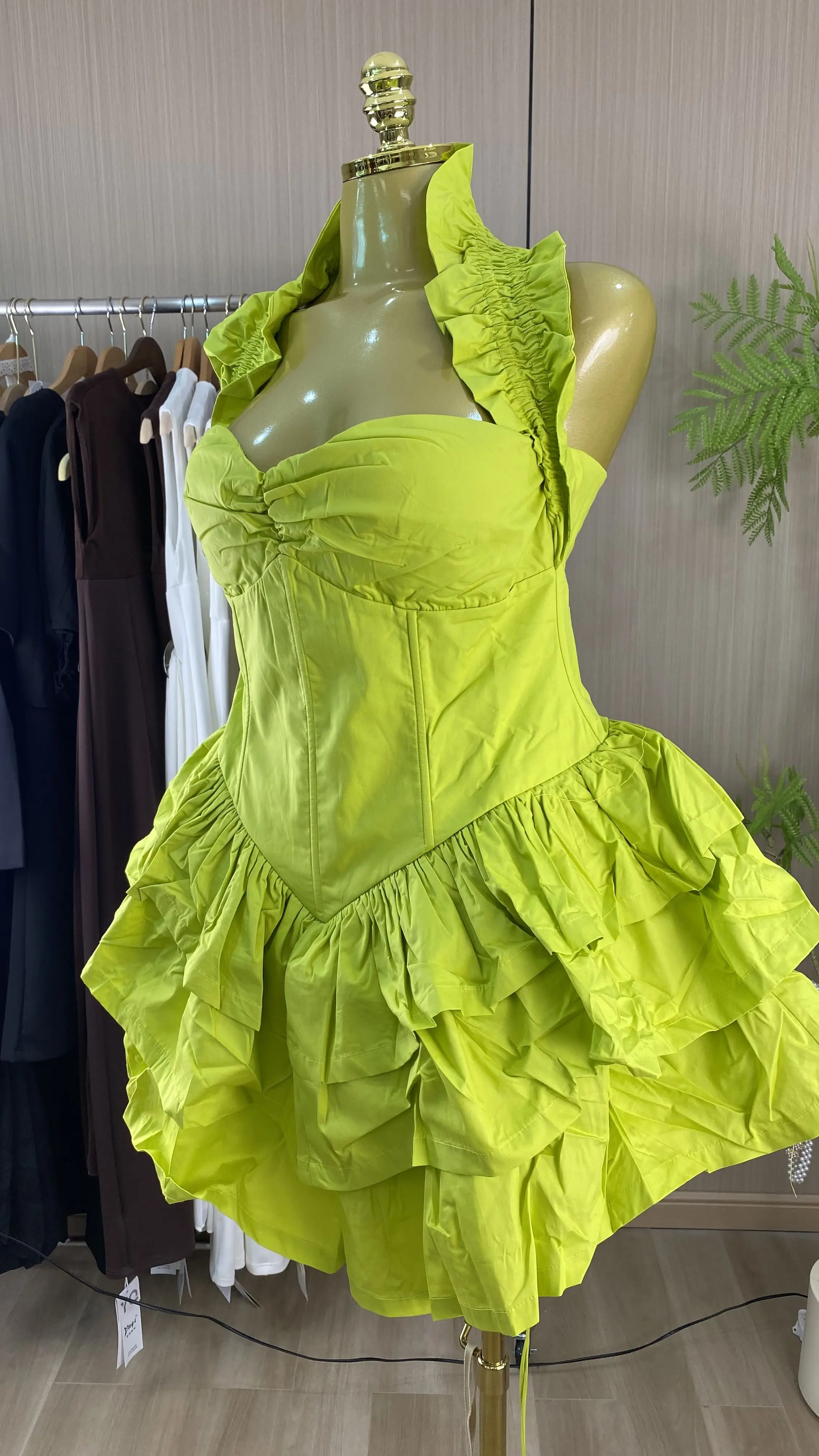 New Summer Women's Fashion: Sexy Solid-Color Halter-Neck Mini Tiered Ruffle Skirt with Waist-Cinching Design-GZXX911