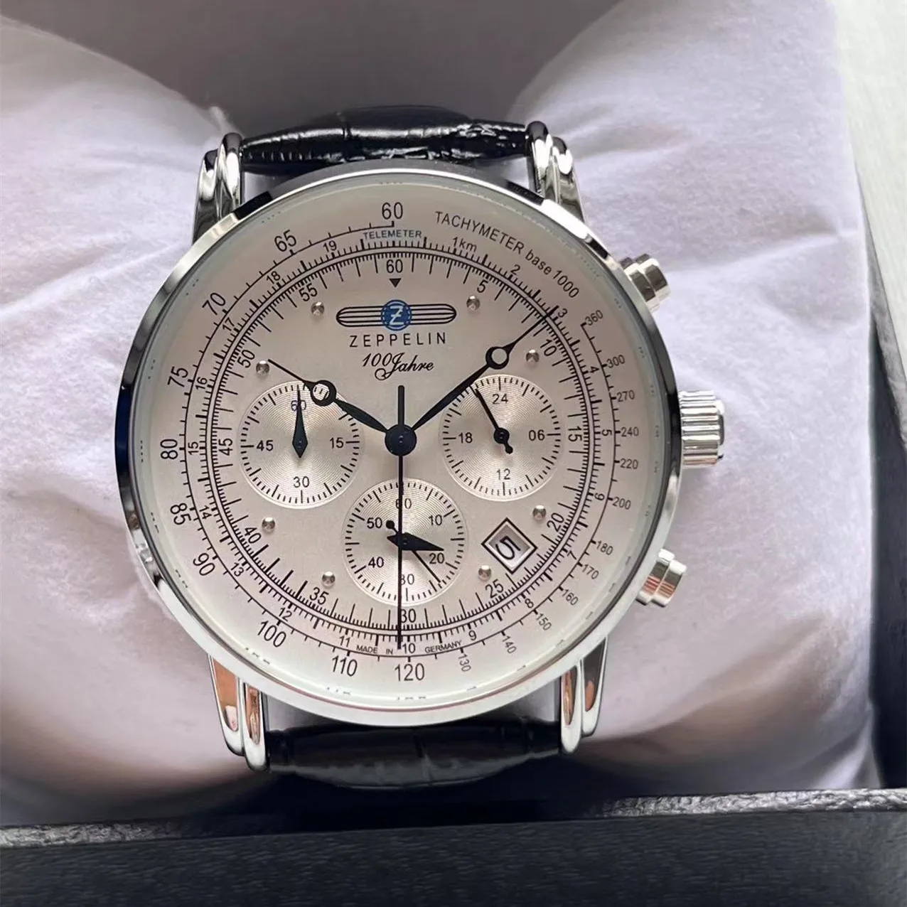 2026 New Zeppelin Mesh Strap Men's Watch Couple Quartz Watch Classic Retro Leisure Date Watch Precision Chronograph AAA Clock