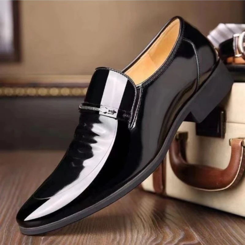 

Mens Formal Wine Red Patent Leather Loafers Pointed Toe Slip On Shoes Hollow Out Non SlipBreathable Design Metal Buckle Decor