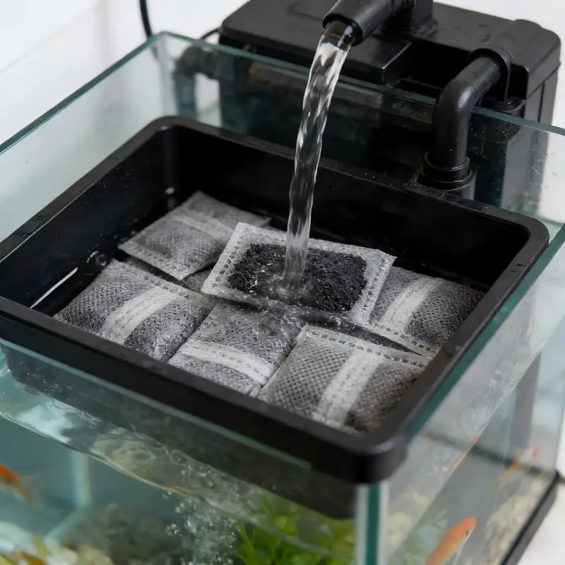 Bolsas de carbón activado para acuario, filtro para pecera, medios filtrantes, purificador de agua, elimina olores, 10/20/40 Uds.