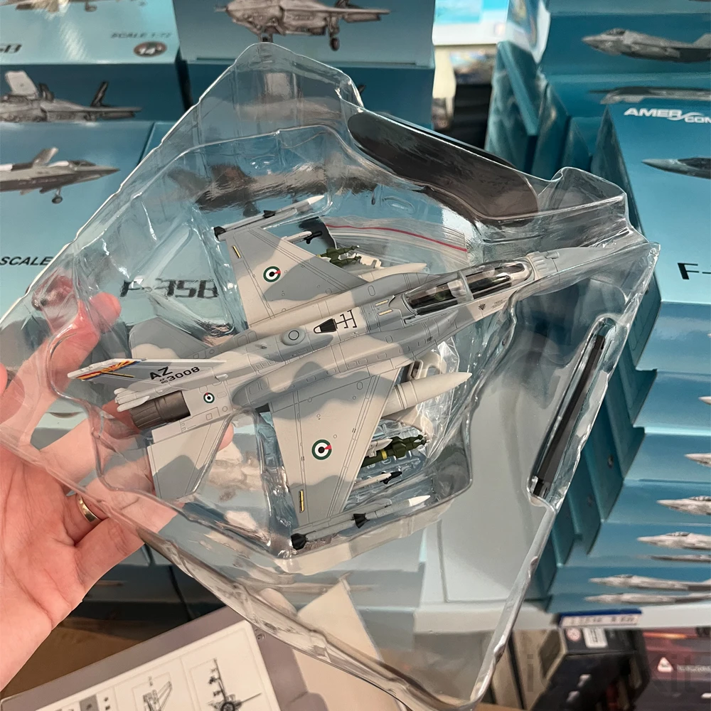 

1:72 UAEAF F-16F Desert Falcon Camouflage Coating F16 Fighter Alloy Finished Diecast Military Plane Model Toy Collection Gift