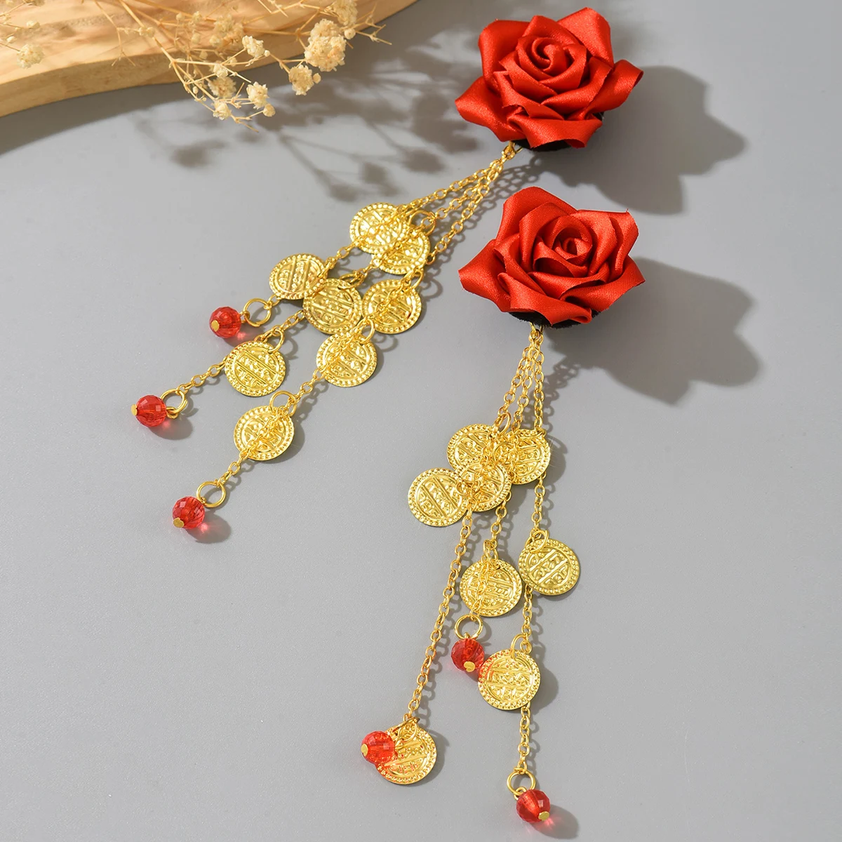 Red Rose Fabric Clip-On Earrin - Ethnic Fashion Co In 评论和价格