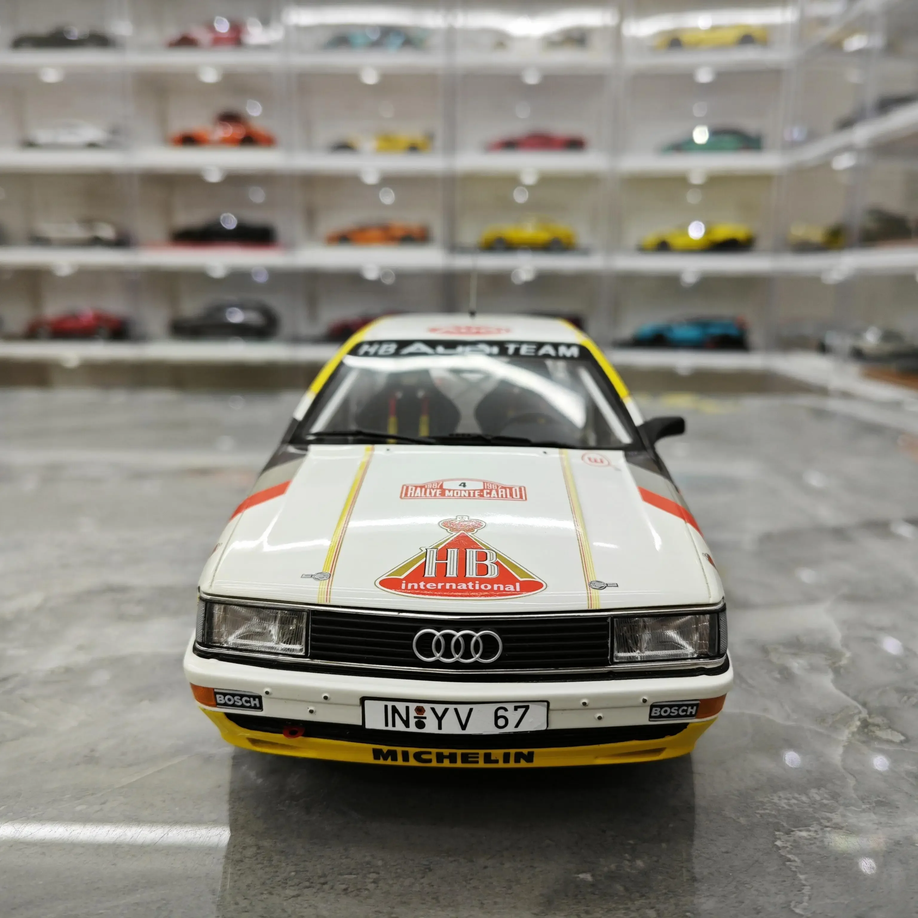 Endurance race Audi AUDI 200 QUATTRO simulation resin car model collection 1 18 ornaments