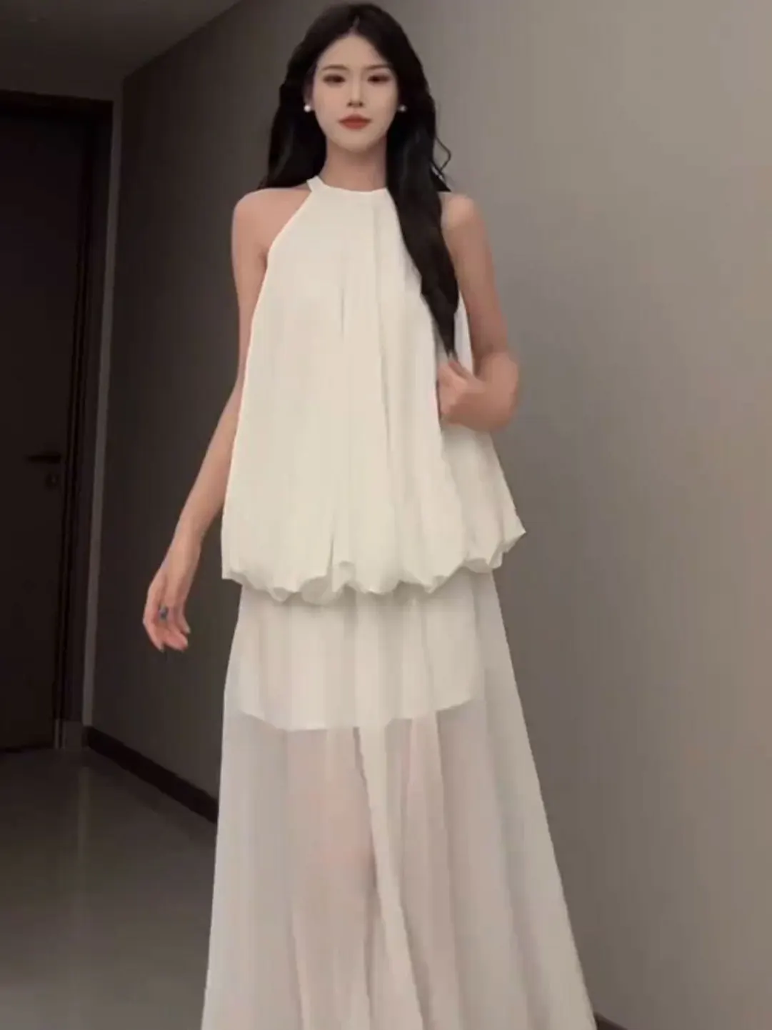

Elegant Neckline Flower Bud Top And Long Skirt Women's Fashion Set Summer Slimming High Waist Pure Color Commute Style