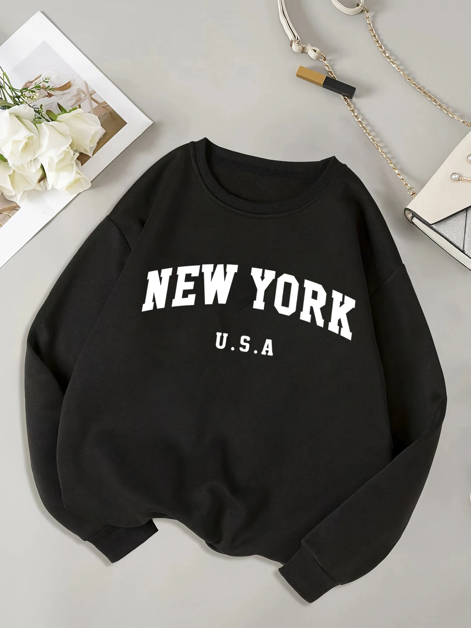 NEW YORK Monogram Print Casual Hoodless Top Fashion Y2K Black Women\'s Sweatshirt