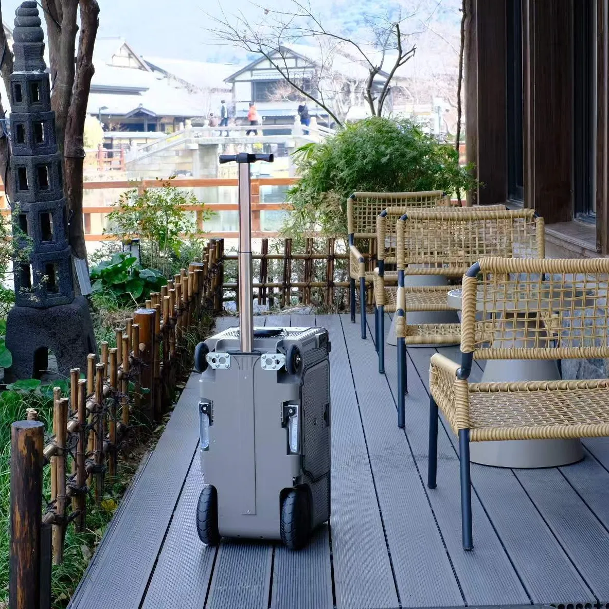 

2026 new arrivals Custom Wholesales Bluetooth Smart Suitcase Ride on Scooter Luggage Scooter Carry on Smart Luggage Electrical