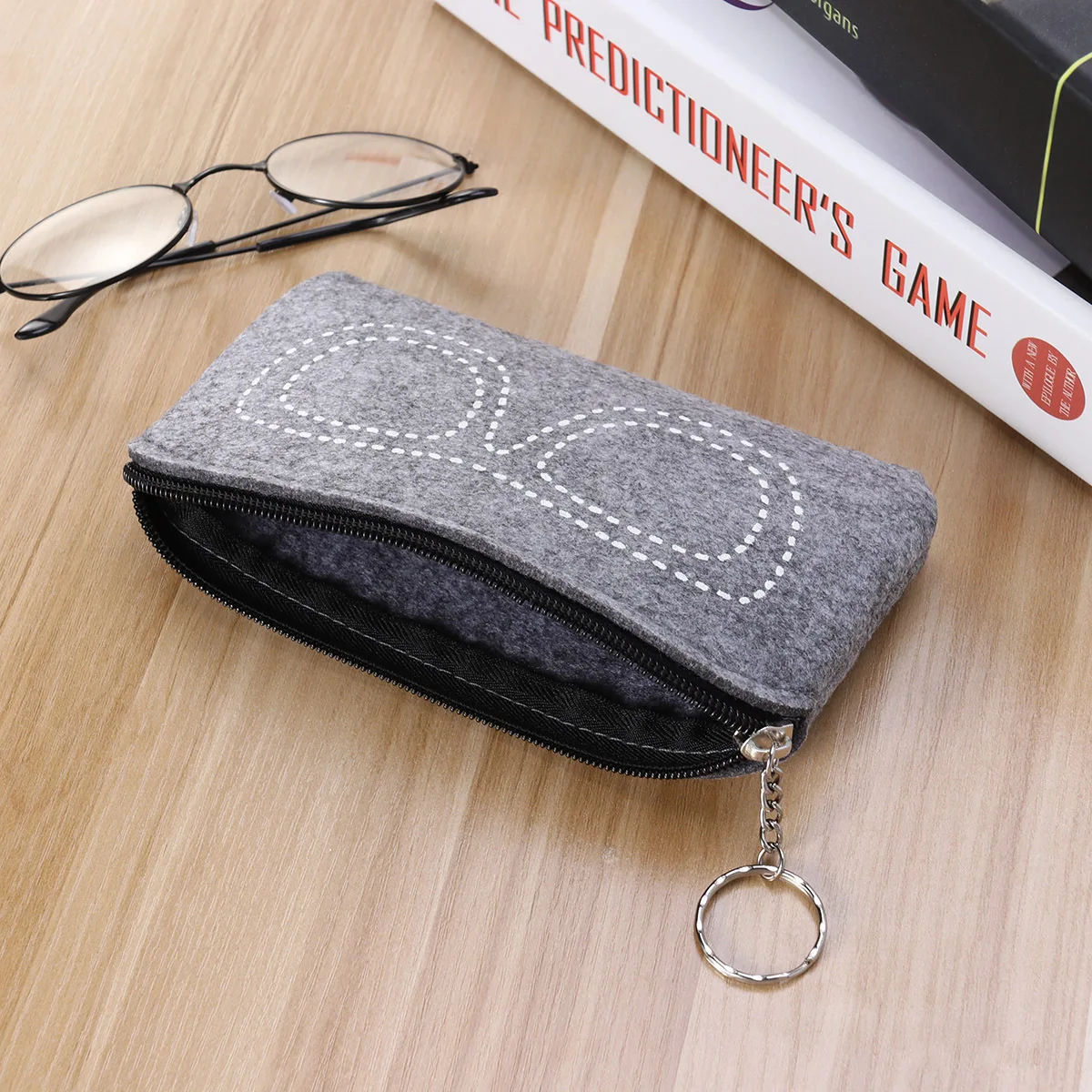 

Glasses Case Felt Eyewear Protector Portable Pouch Sunglasses Bag Travel Organizer Scratchproof Durable Random Color