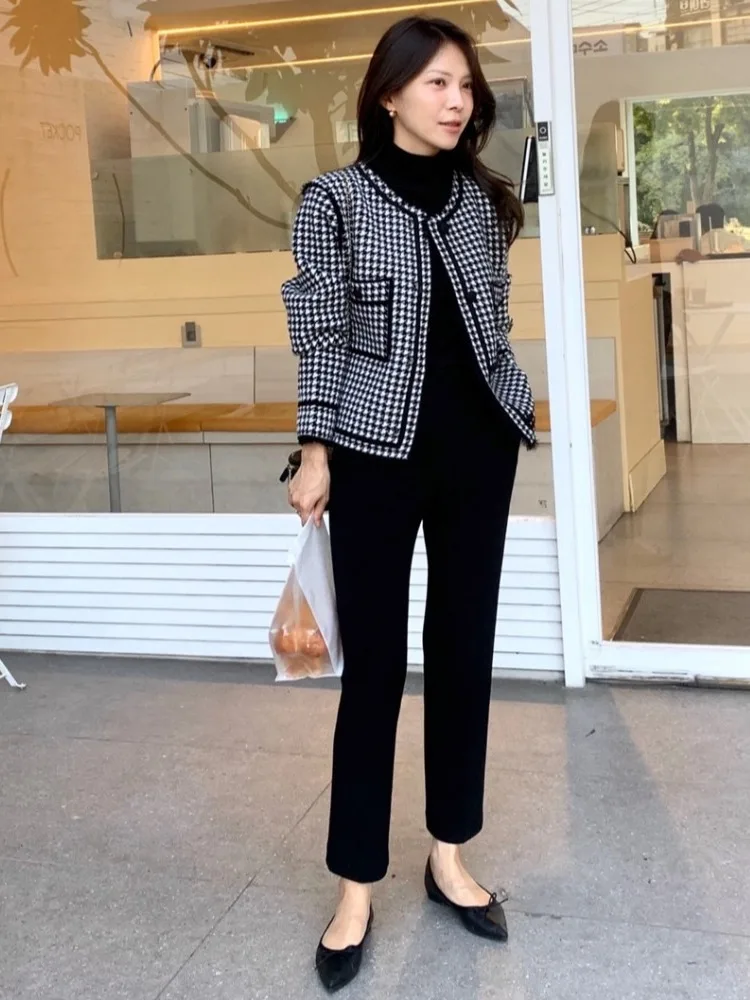 

Верхняя одежда в клетку Small Fraance Sle, женский свитер ort 2025 New Hot S High-End Feeling ort Sve с высоким воротником