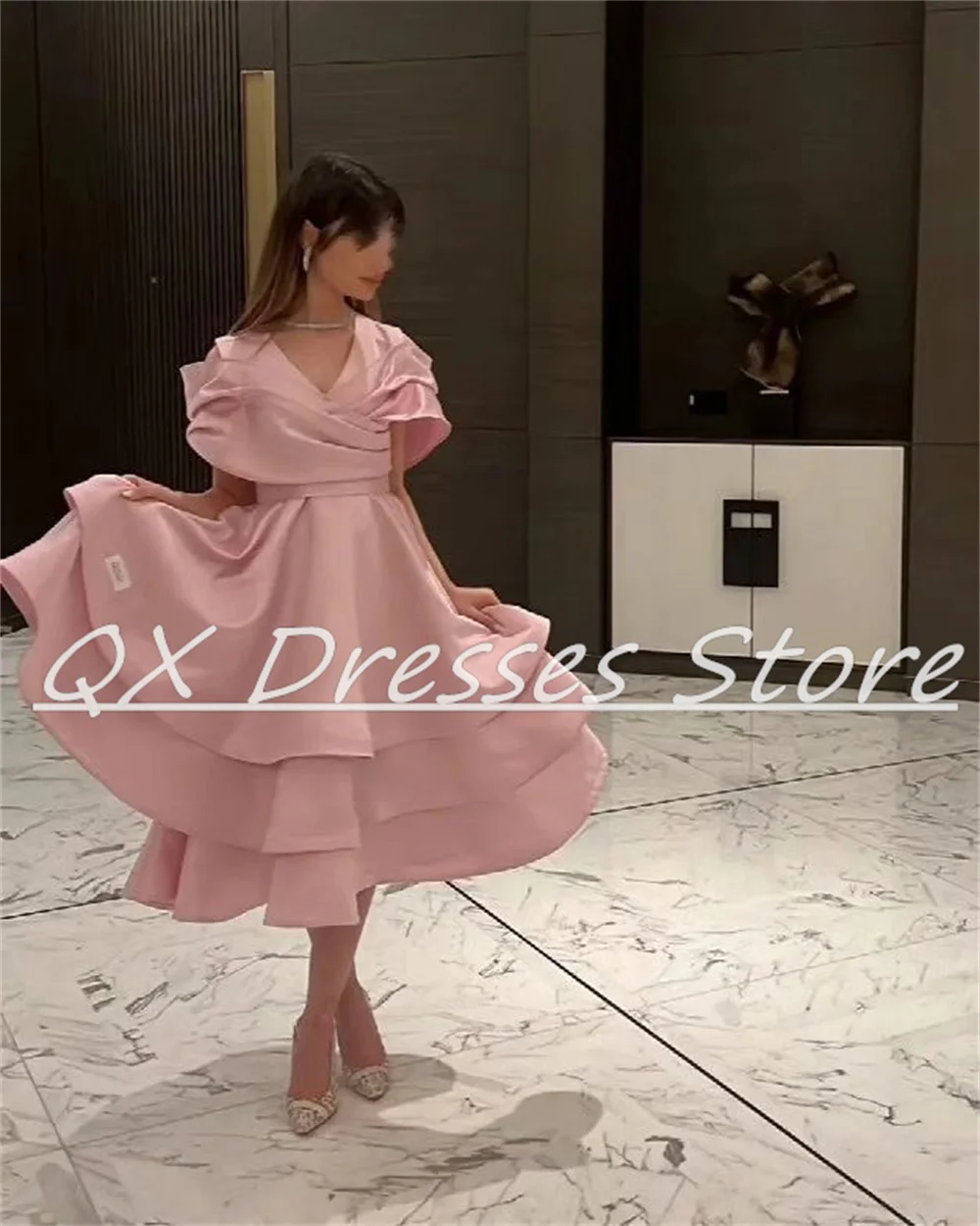 Customized V-Neck Pleat Prom Gown Tiered Ruffle Tea-Length Party Dress Simple A-line Solid Color Cocktail Dresses فساتين للحفلات