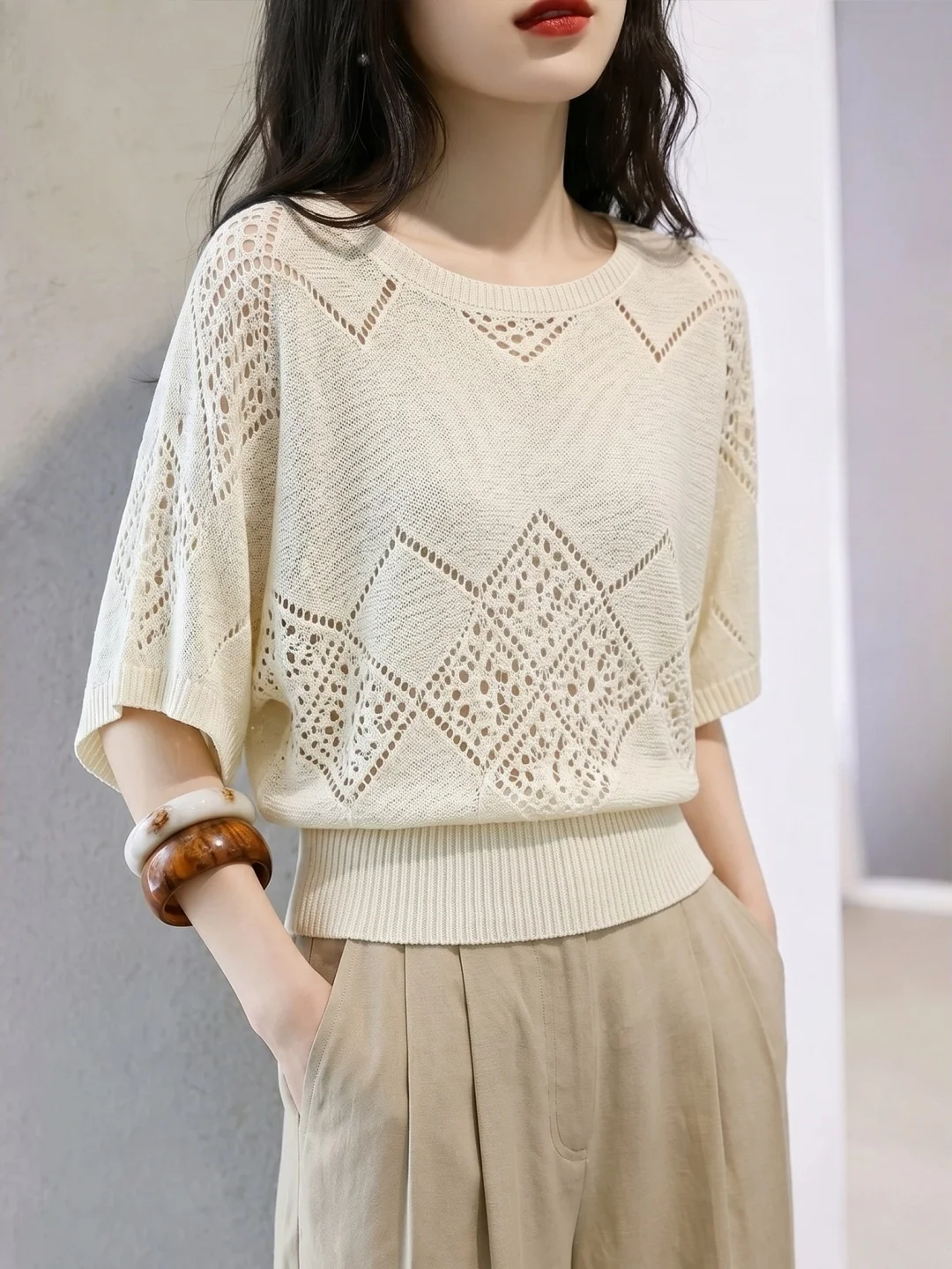 Summer 2026 Ice Silk Knitted Top Women's Loose Fit Versatile Boring Style Hollow out Design Commute Fashion Korean Version