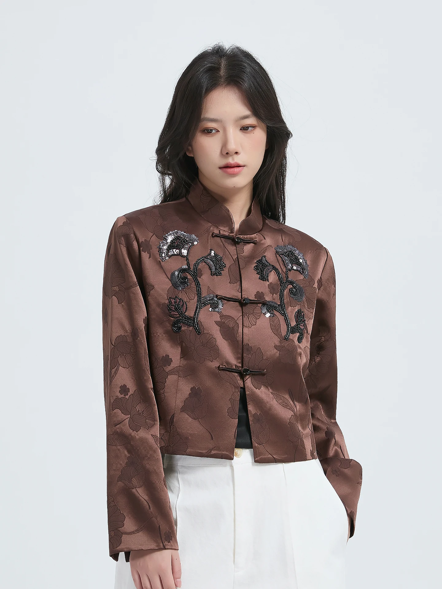 

Новый женский топ из шелковой шерсти с вышитыми цветами или тюрем для детей 0 месяцев, новый китайский топ Fuwerstudio Ladies Faion Premium