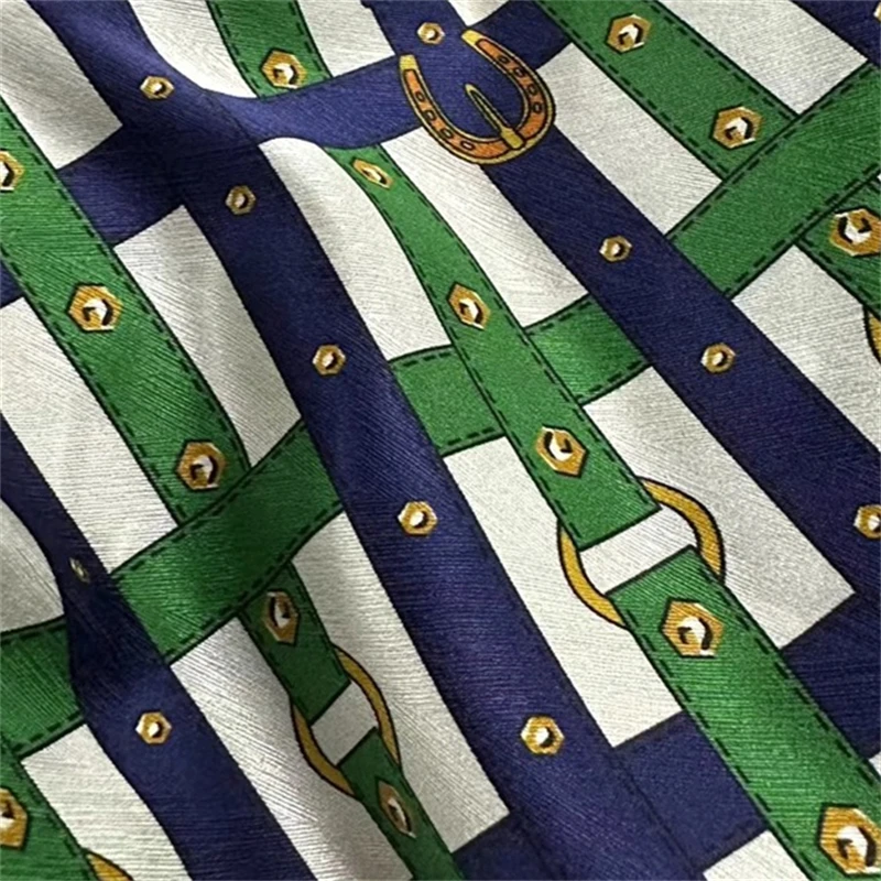 Classic Fashion Blue Green Chain High End Heavy Weight Silk Mulberry Silk Fabric High Quality Herringbone Pattern Dress Fabrics