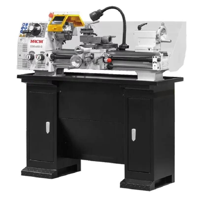 Horizontal CNC Lathe Machine Flat Bed Structure Max Swing Bed 280mm Center Distance 650mm for Medium  D280-650G