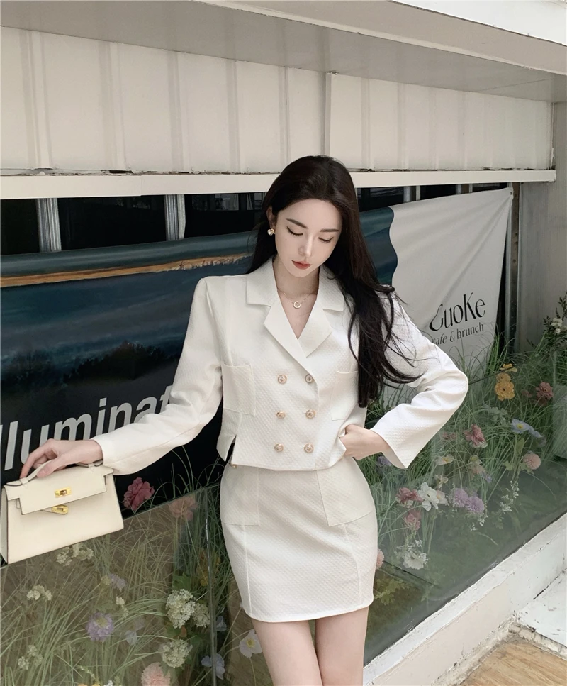 Classic Style Chic Outfit for Women New Autumn Short Double-Breasted Blazer with High-Waist Pencil Skirt Two-Piece Set Hot Sale