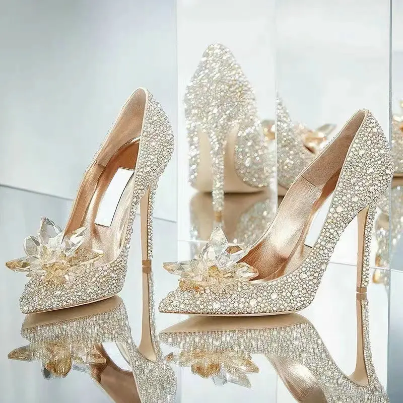 2024 zapatos de cristal puntiagudos zapatos de tacón alto zapatos de boda vestido de tacón bajo mujeres embarazadas zapatos de tacón de boda de novia roja dos prendas