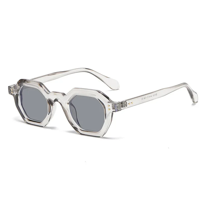 

Retro Amber Square Sunglasses - Polygon Rivet Unisex Shades, UV400 Protective Sports & Outdoor Eyewear with Vintage Style