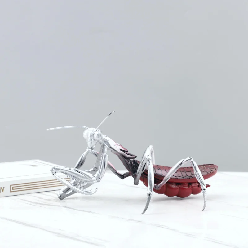 

Nordic Creative Abstract Metal Insect Mantis Animal Ornament Living Room Hotel TV Cabinet Soft Home Decoration